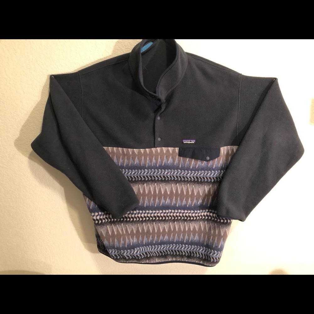 🔵Men’s navy blue Patagonia Synchilla pullover🔵